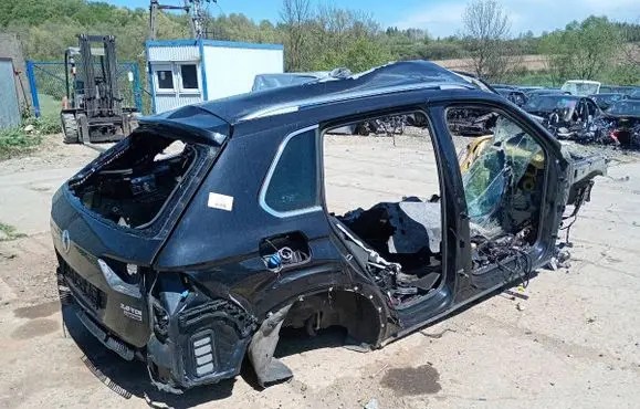 Volkswagen Tiguan Front quarter panel 