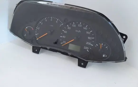Ford Focus Speedometer (instrument cluster) 98AP10841BC 44ZU115