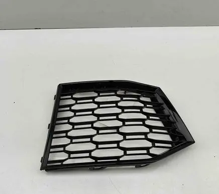 Audi RS3 Front grill 8V5807682Q