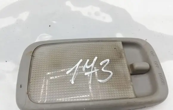 Toyota Avensis Verso Rear seat light NOCODE