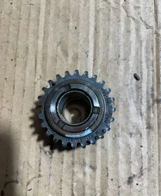 Volkswagen PASSAT B6 Timing chain sprocket 06h103488