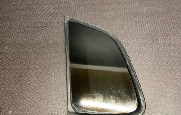 Hyundai Tucson JM Rear side window 878102E000