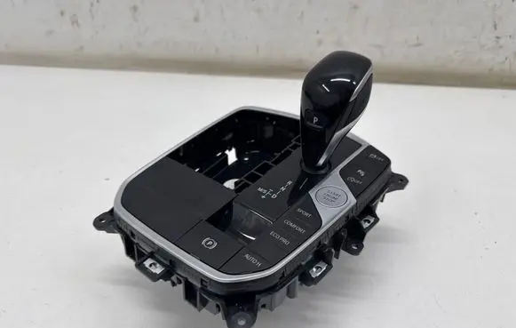 BMW 1 F40 Gear shifter/selector 5A7E010 224B023AP192 901700390035