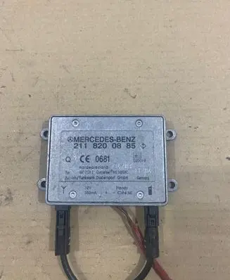 Mercedes-Benz C W203 Bluetooth antenna 2118200885 09701212
