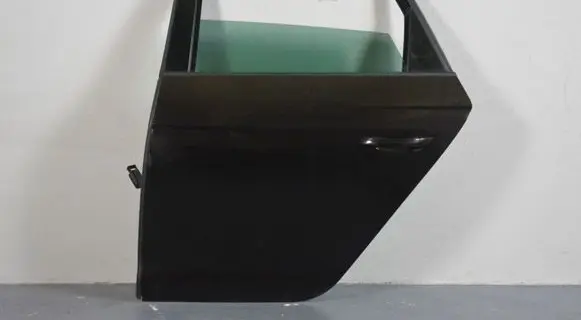 Seat Leon (5F) Rear door 
