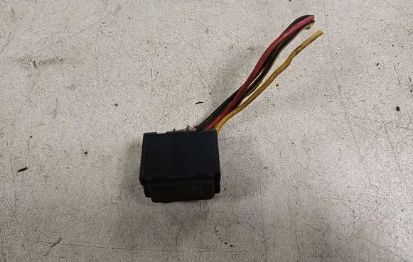 Audi A6 S6 C4 4A Electric window control switch