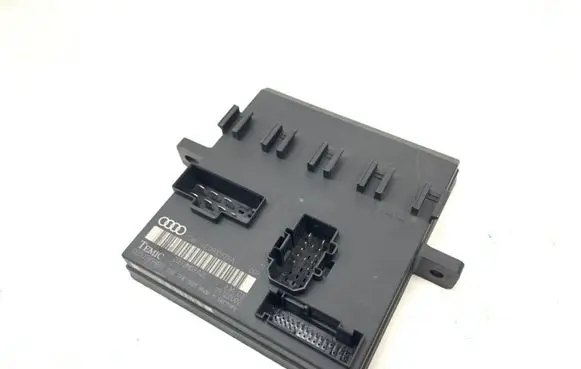 Audi A8 S8 D3 4E Comfort/convenience module 4E0910279A 00007898B0