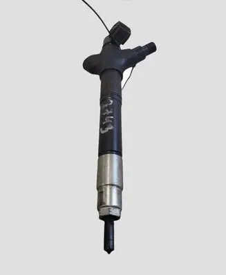 Toyota Avensis T270 Fuel injector 236700R090