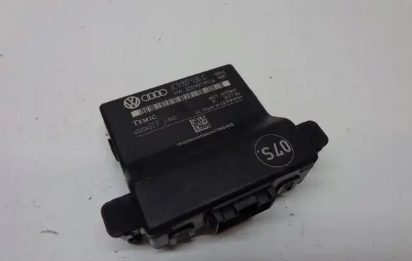 Volkswagen PASSAT B6 Gateway control module 3C0907530C