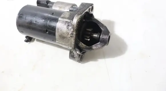 Audi A4 S4 B7 8E 8H Starter motor