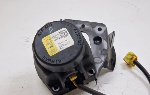 Jaguar XF X250 Pedestrian airbag CX2316E600AA 620709500 0022013