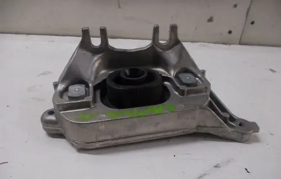 Renault Captur II Gearbox mount lapapoduszka