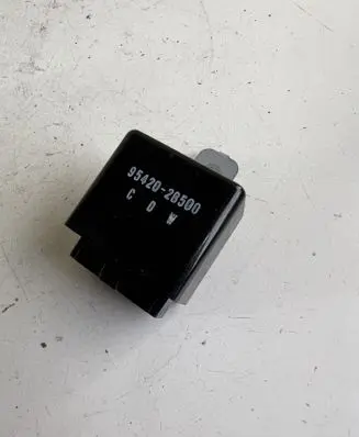 Hyundai Santa Fe Window wiper relay 954202B500