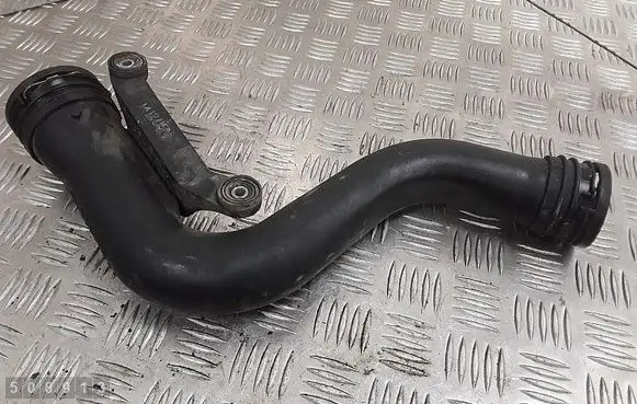 Air intake hose/pipe