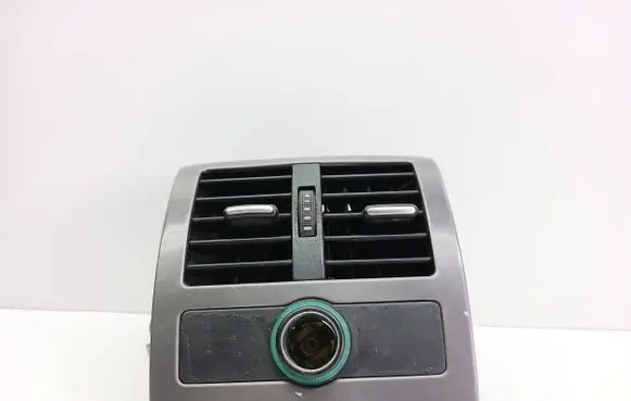 Audi A6 S6 C5 4B Rear air vent grill 4B0819203