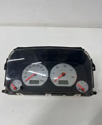 Speedometer (instrument cluster)
