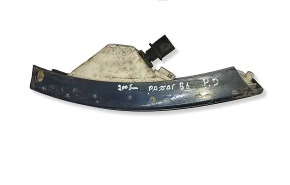 Volkswagen PASSAT B6 Front indicator light 3C0807718A