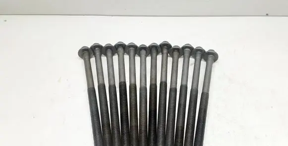 Volvo XC60 Cylinder head bolts 