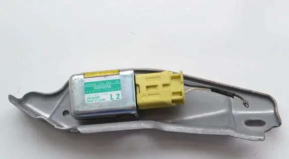 Lexus GS 300 350 430 450H Airbag deployment crash/impact sensor 8983430020