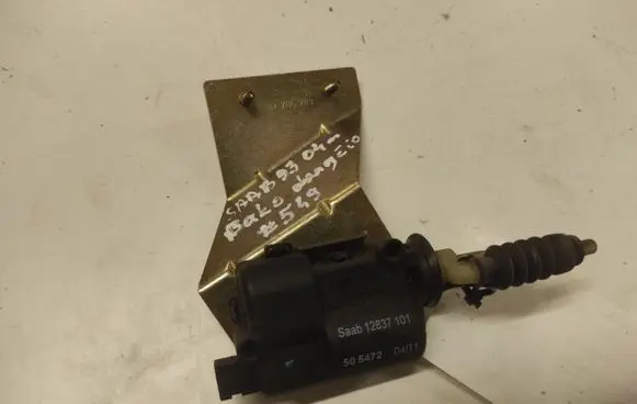 Fuel tank cap lock motor