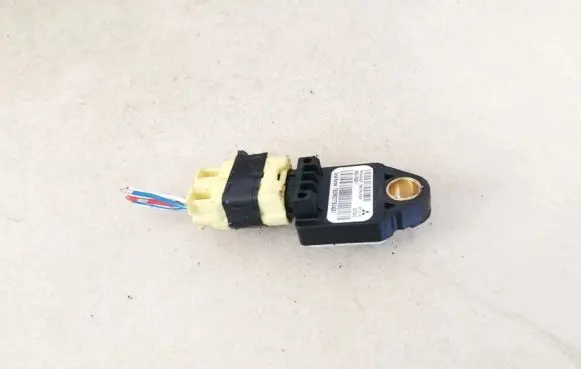 Mitsubishi Outlander Airbag deployment crash/impact sensor 8651a001
