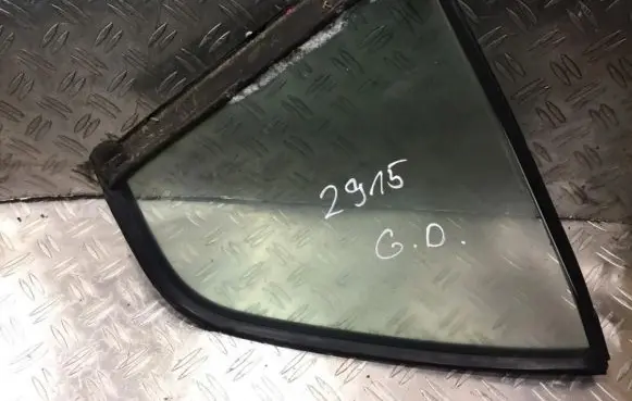 Mitsubishi Galant Rear side window