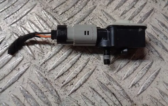 Opel Astra K Airbag deployment crash/impact sensor 13576422