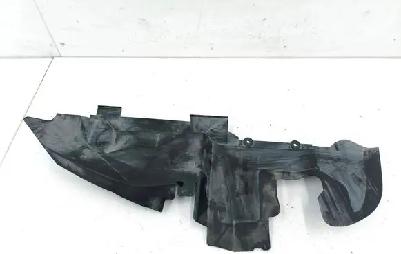 Audi Q7 4L Intercooler air guide/duct channel 4L0121283H 4L0121283