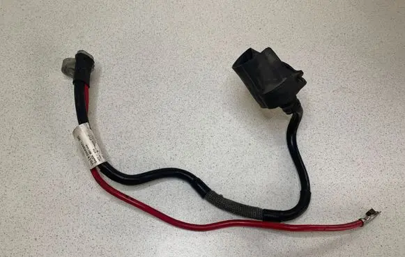 Volkswagen Touran I Positive cable (battery) 1K0971228M