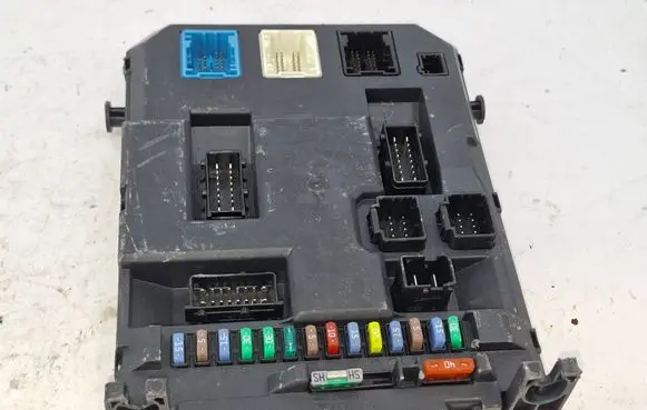 Citroen C3 Fuse module 9666952280 22661F01 PRT0678001