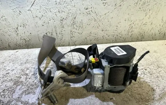 Dodge Caliber Front seatbelt 609259700A R4106299BFD
