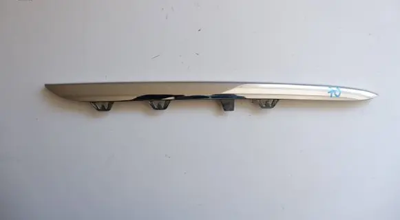 Mercedes-Benz A W176 Front bumper splitter molding A1768850821 11279981