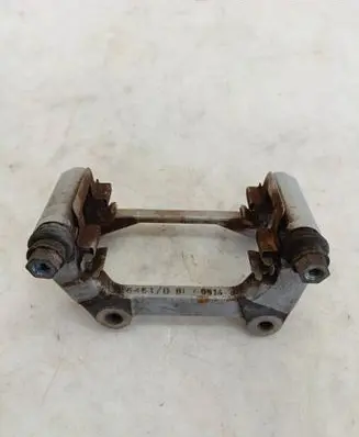 Porsche Macan (95B) Brake caliper pad carrier rear 6461D 6461 BI70914