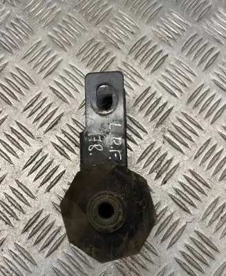 Land Rover Freelander Engine mount bracket W17891