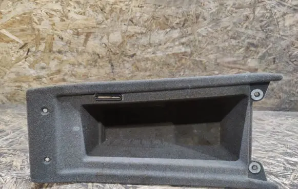 Jaguar XK8 - XKR Glove box central console GNF5801AA
