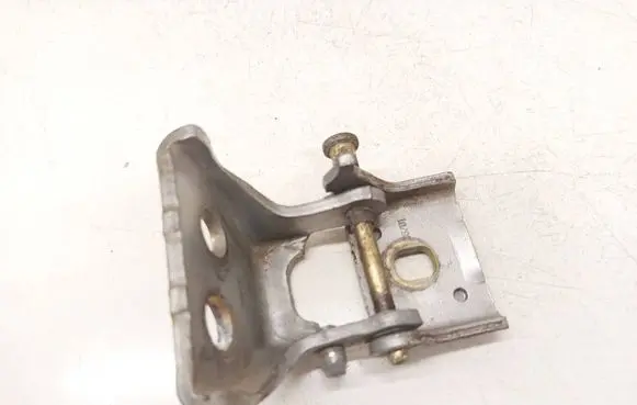 Peugeot 307 Front door upper hinge 