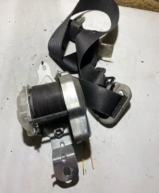 Nissan Pathfinder R51 Front seatbelt