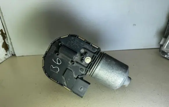 Volkswagen PASSAT B6 Wiper motor 3C1955119 0390241791