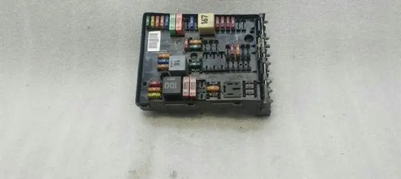 Audi A3 S3 8P Fuse module 1K0937124P