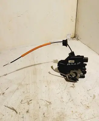 Audi A4 S4 B6 8E 8H Rear door lock 8E0839016C