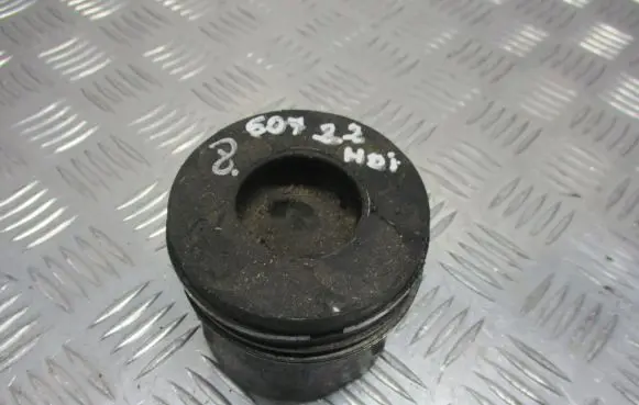 Peugeot 607 Piston 