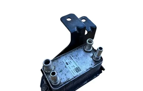 Engine oil radiator