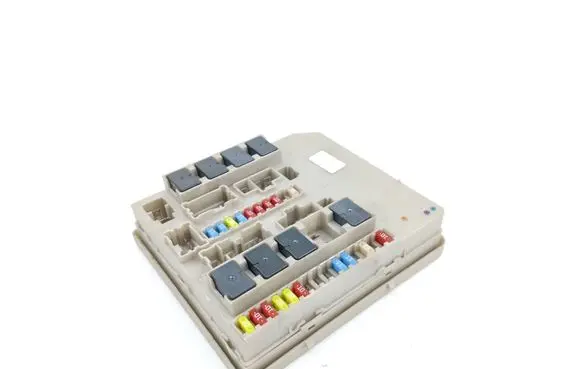 Renault Clio III Fuse module 902663A
