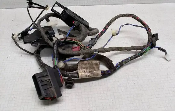Opel Vectra C Front door wiring loom 20960224 13195854