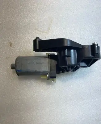 Mercedes-Benz GL X166 Seat adjustment motor 826649994