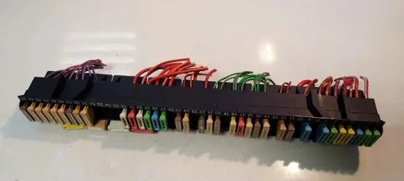 BMW 5 E39 Fuse box set 61138366570 61.138366570