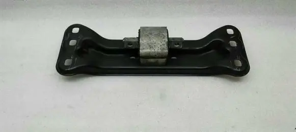 Mercedes-Benz CLS C219 Gearbox mounting bracket A2112420901