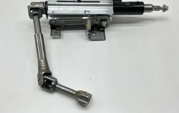 Volvo XC40 Steering wheel axle 32246325 8888921088 P32246325