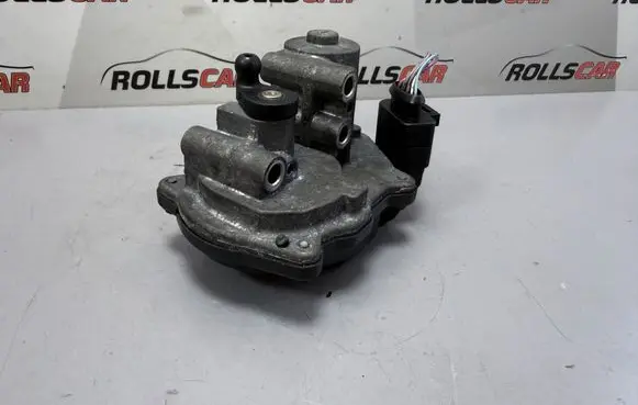 Volkswagen PASSAT B6 Intake manifold valve actuator/motor 1042390S01 03L129086 A2C53248883