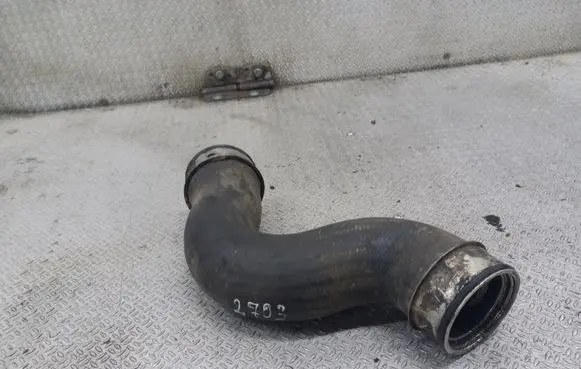 Volkswagen Golf V Intercooler hose/pipe